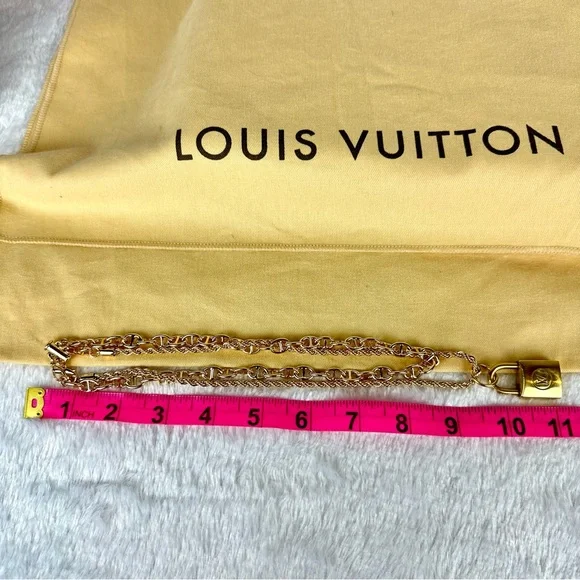 Louis Vuitton Lock #219 Pendant Necklace on double chain gift set - Picture 6 of 7